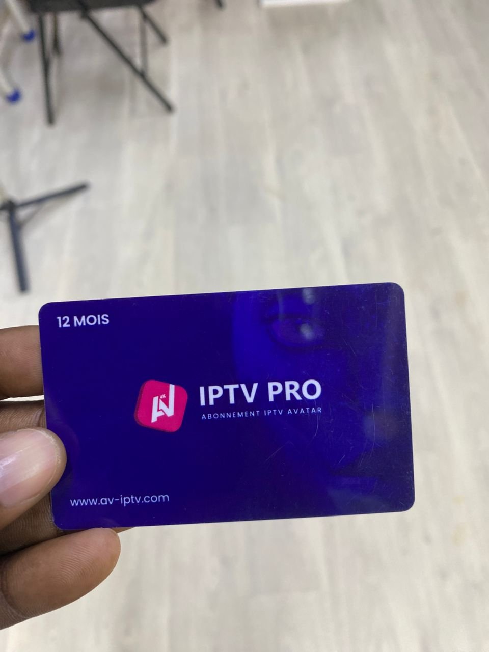 Carte physique pour un abonnement de 12 mois à Avatar IPTV Pro,