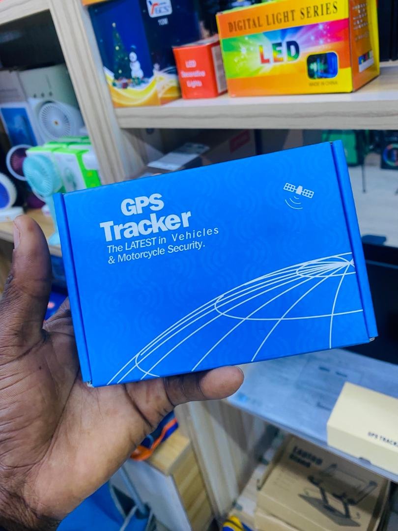 Traceur GPS de marque TK Star modèle GT02A