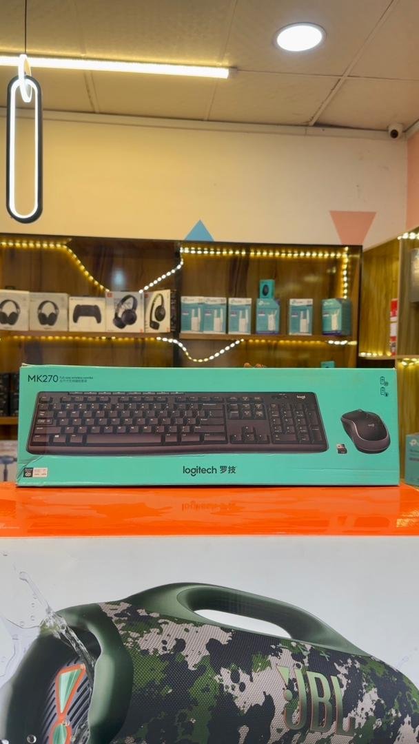 Ensemble clavier et souris sans fil Logitech MK270
